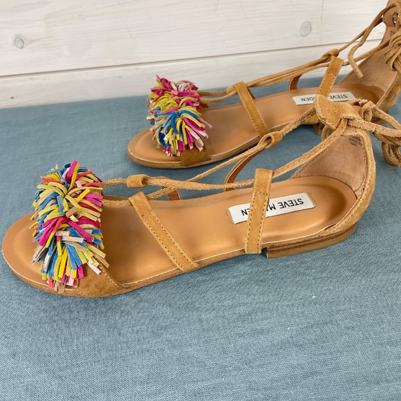Steve Madden Swizzle Tan Leather Flat Sandals Fringe Details - Picture 3 of 7